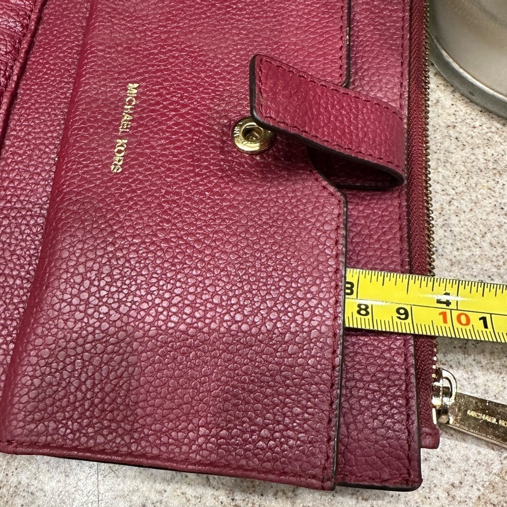 Michael Kors Adele Leather Smartphone Wallet - Picture 6 of 11